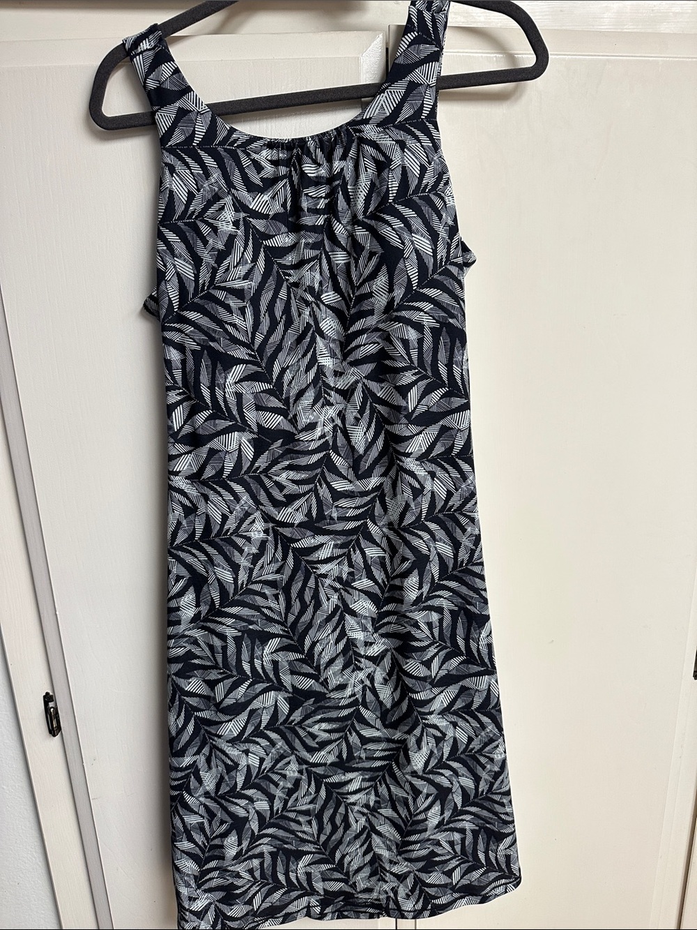 Prana Navy & White Leaf-Print Sleeveless Dress